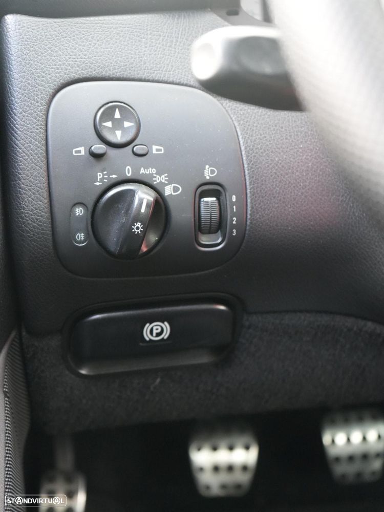 Mercedes-Benz CLK 220 CDi Avantgarde - 31