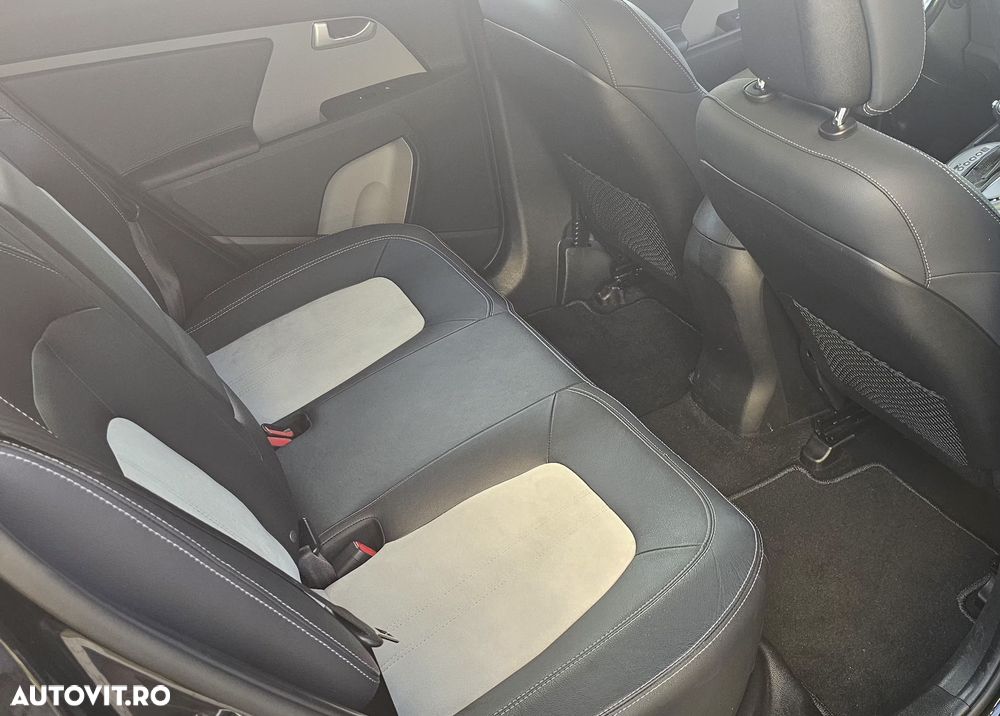 Kia Sportage 2,0 CRDI AWD Aut. Platinum - 12