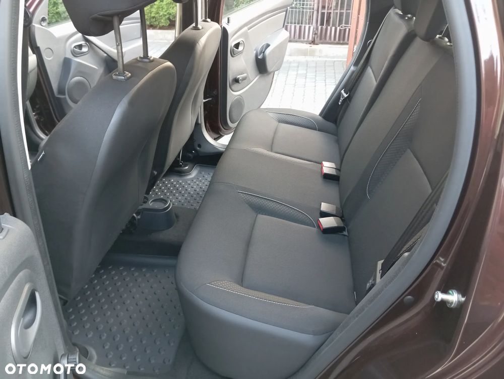 Dacia Duster 1.6 SCe Laureate S&S - 32