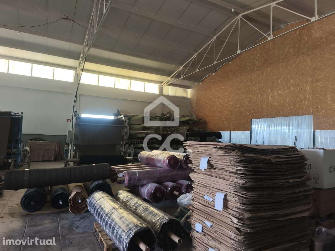 Armazém com potencial em Oliveira, Famalicão - Grande imagem: 4/7