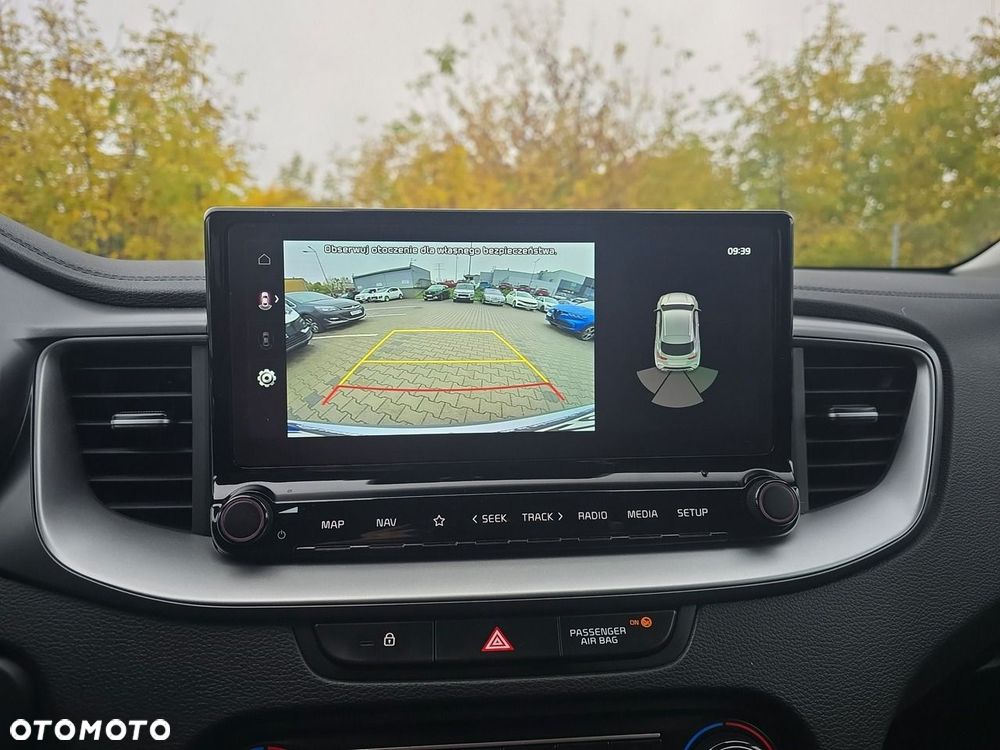 Kia XCeed - 26