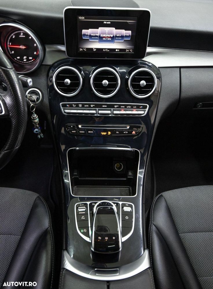 Mercedes-Benz C - 18