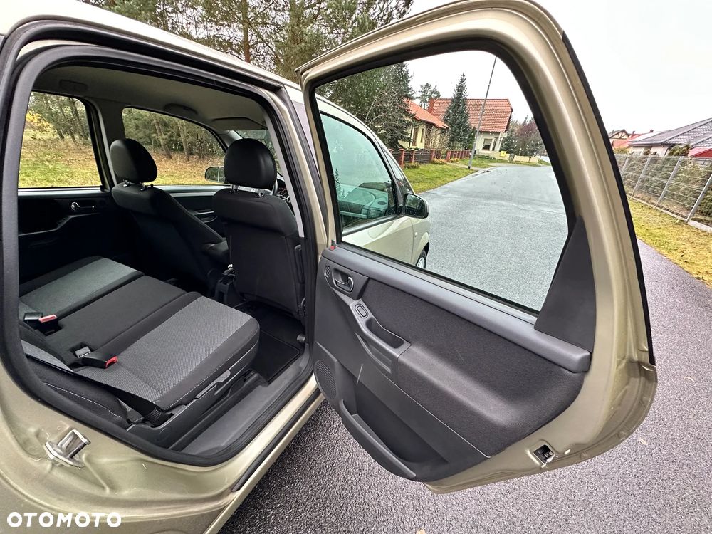 Opel Meriva 1.6 16V Cosmo - 24