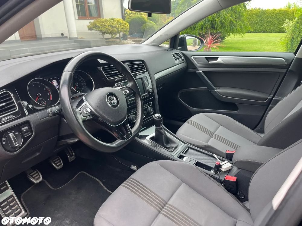 Volkswagen Golf 1.2 TSI BMT Trendline - 12