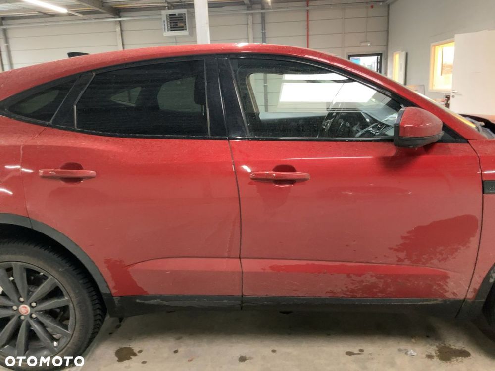 Jaguar E-Pace P160 R-Dynamic S - 11