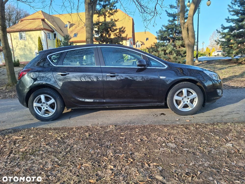 Opel Astra 1.4 Turbo Sport - 2