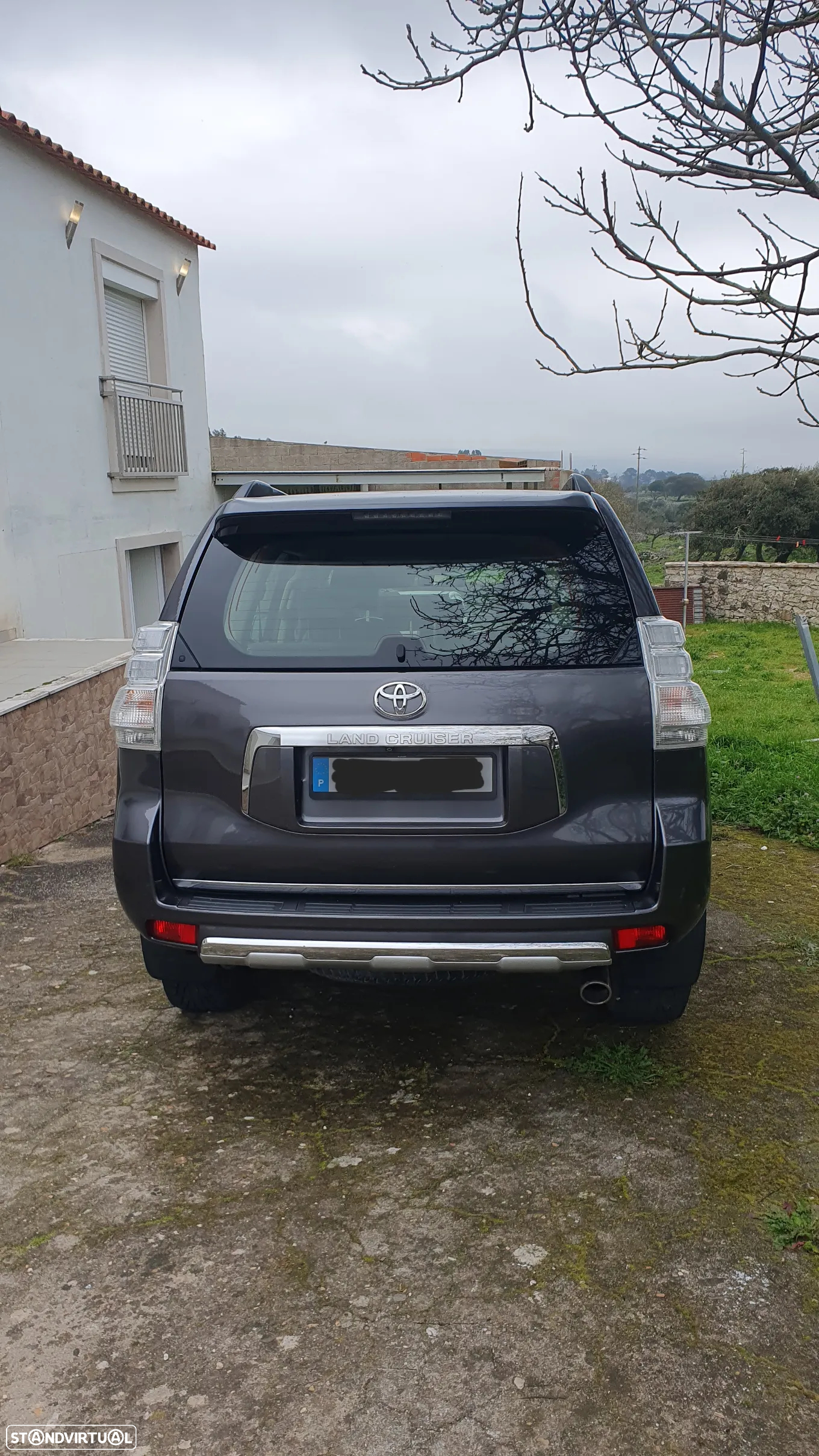 Toyota Land Cruiser Prado - 4