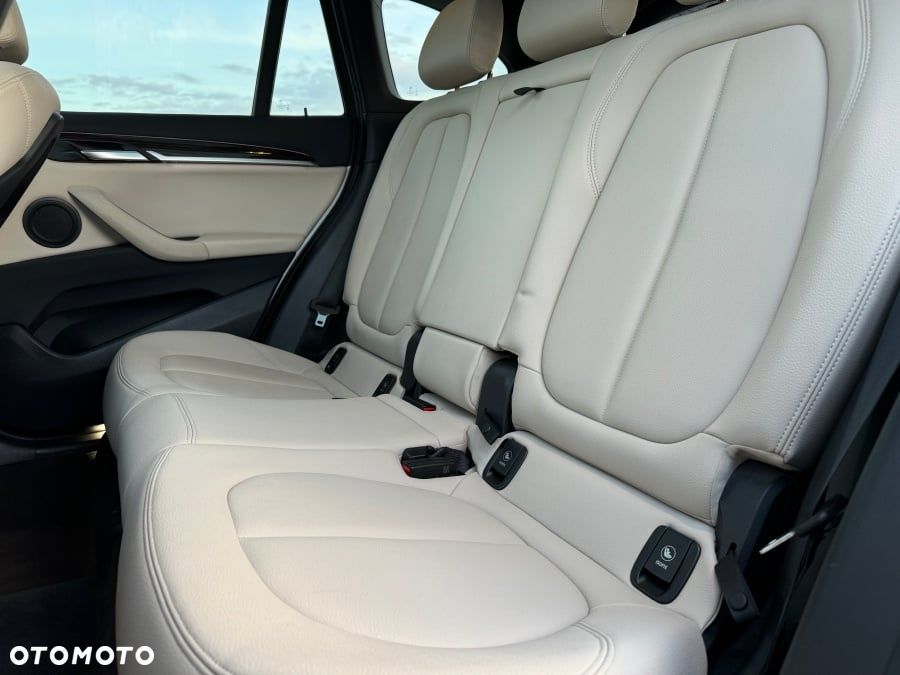 BMW X1 - 17