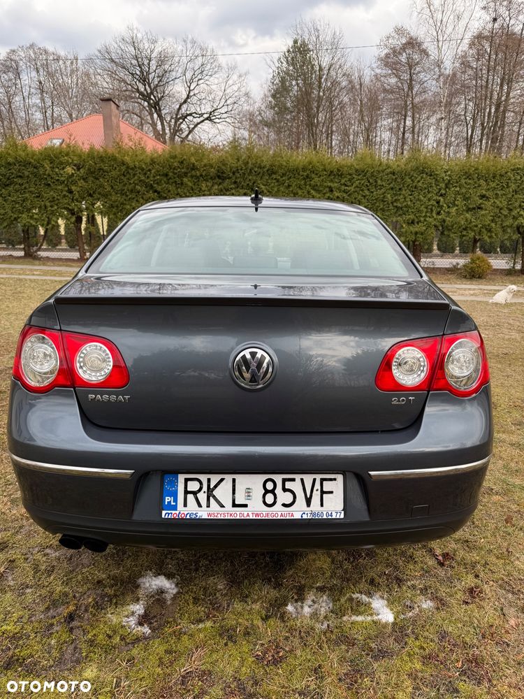 Volkswagen Passat 2.0 TSI DSG Comfortline - 8