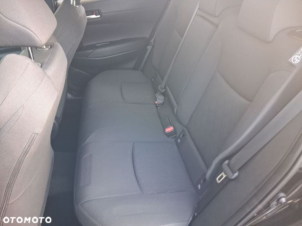Toyota Corolla Cross - 12