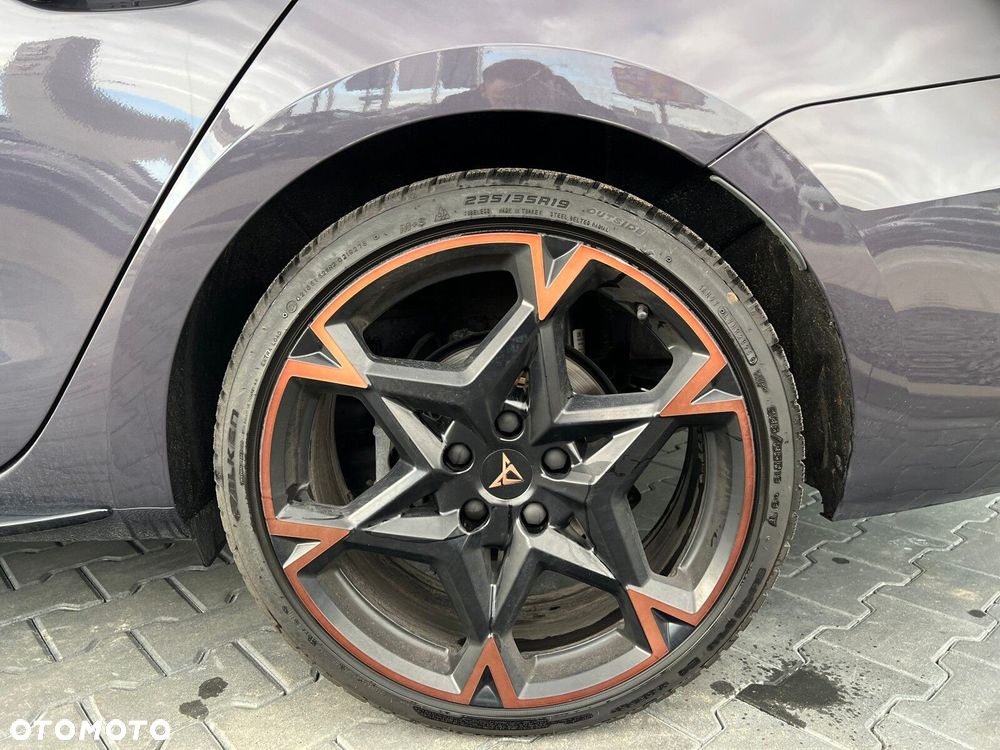 Cupra Leon Sportstourer 2.0 TSI 4Drive DSG - 7