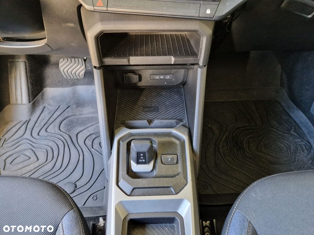 Dacia Duster 1.6 Full Hybrid 140 Expression MMT - 12