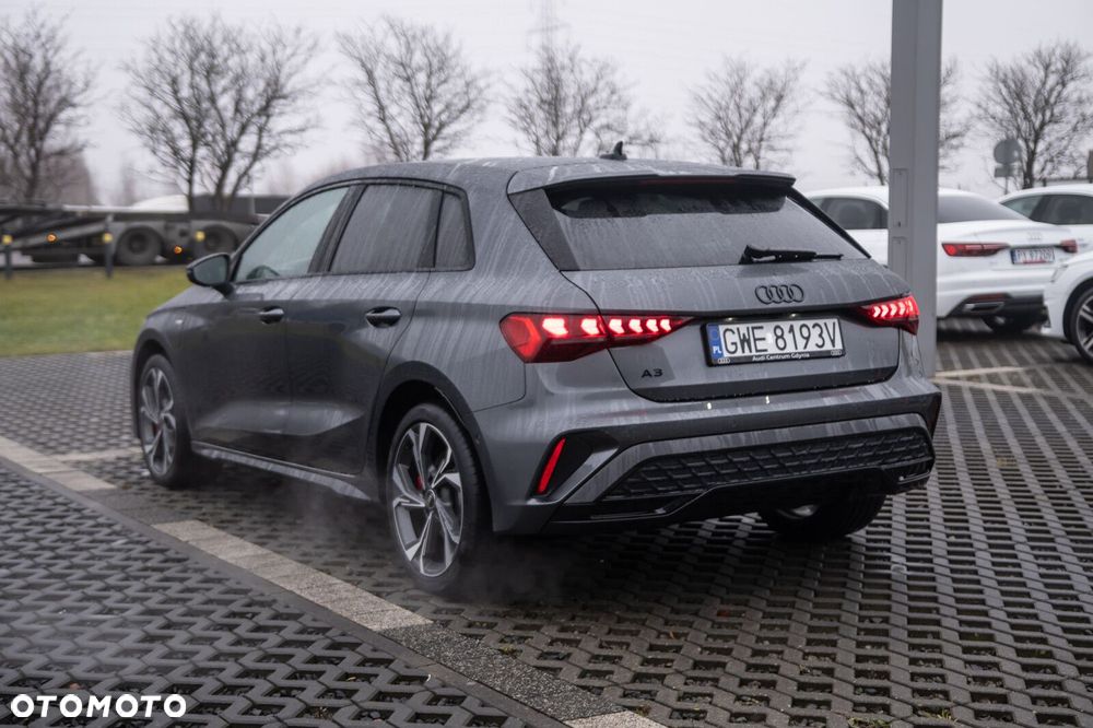 Audi A3 Sportback - 3