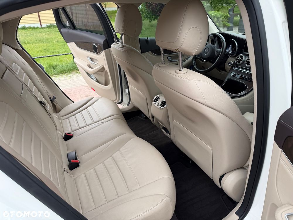 Mercedes-Benz GLC - 7
