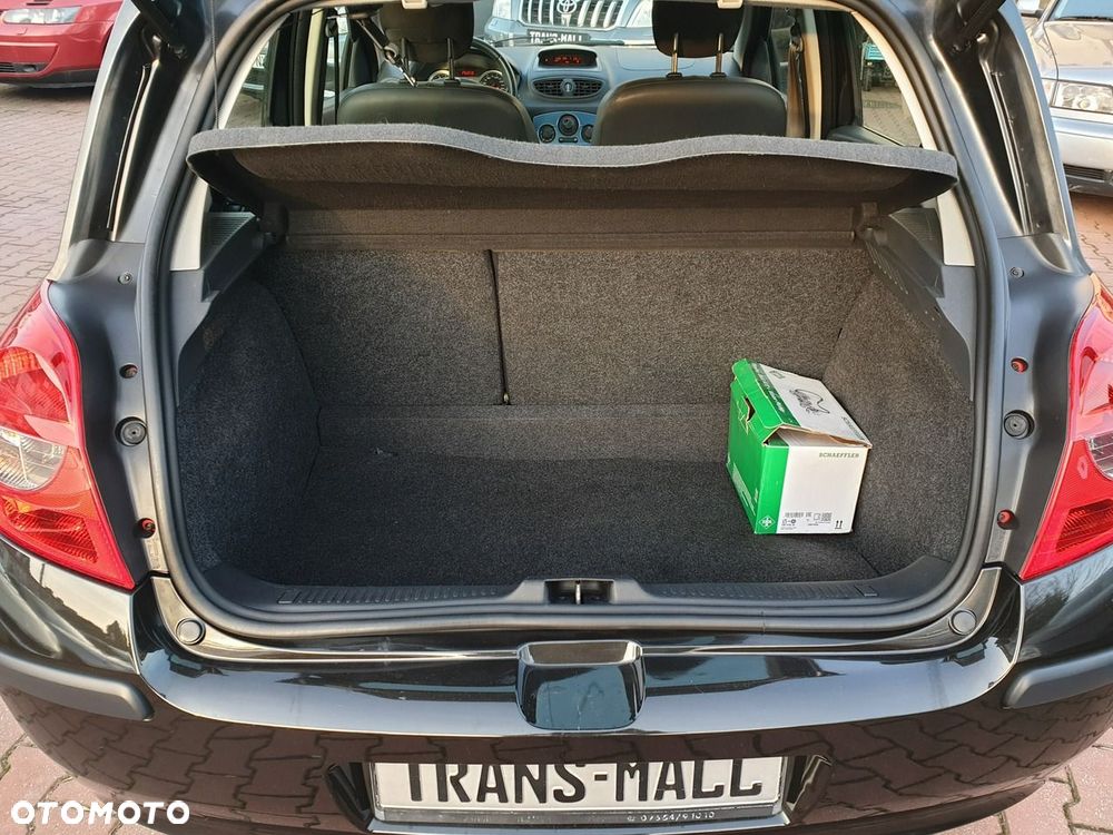 Renault Clio 1.2 16V 75 Expression - 28