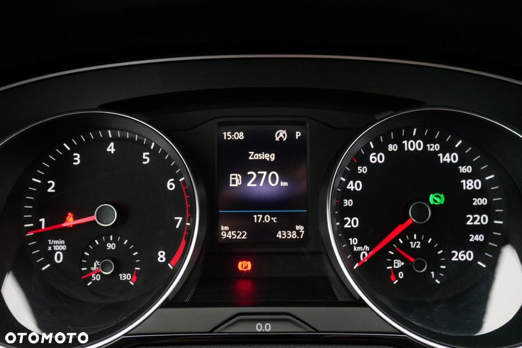 Volkswagen Passat 2.0 TSI Business DSG - 9