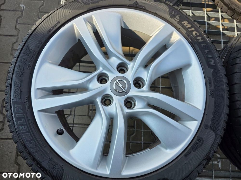 OPEL MERIVA B ZAFIRA B FELGI ALUMINIOWE R17 5X110 - 3