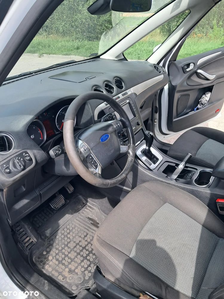 Ford Galaxy 2.0 TDCi Ghia - 11