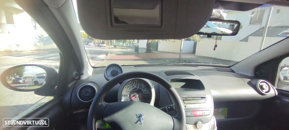 Peugeot 107 1.0 Urban - 6