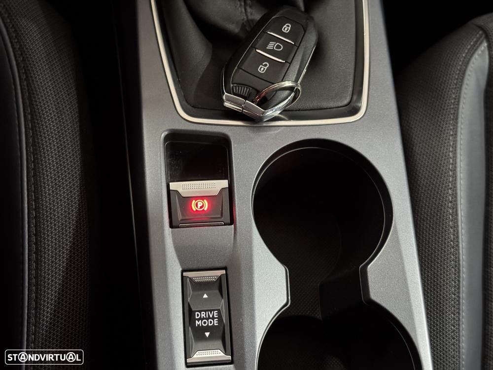 Peugeot 2008 1.2 PureTech Allure - 27