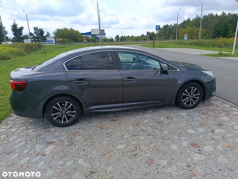 Toyota Avensis 2.0 Prestige MS - 8