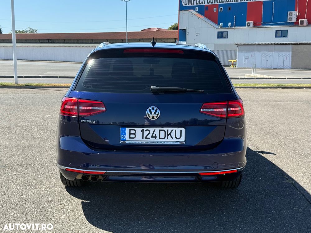 Volkswagen Passat Variant 2.0 TDI DSG 4Motion Highline - 13