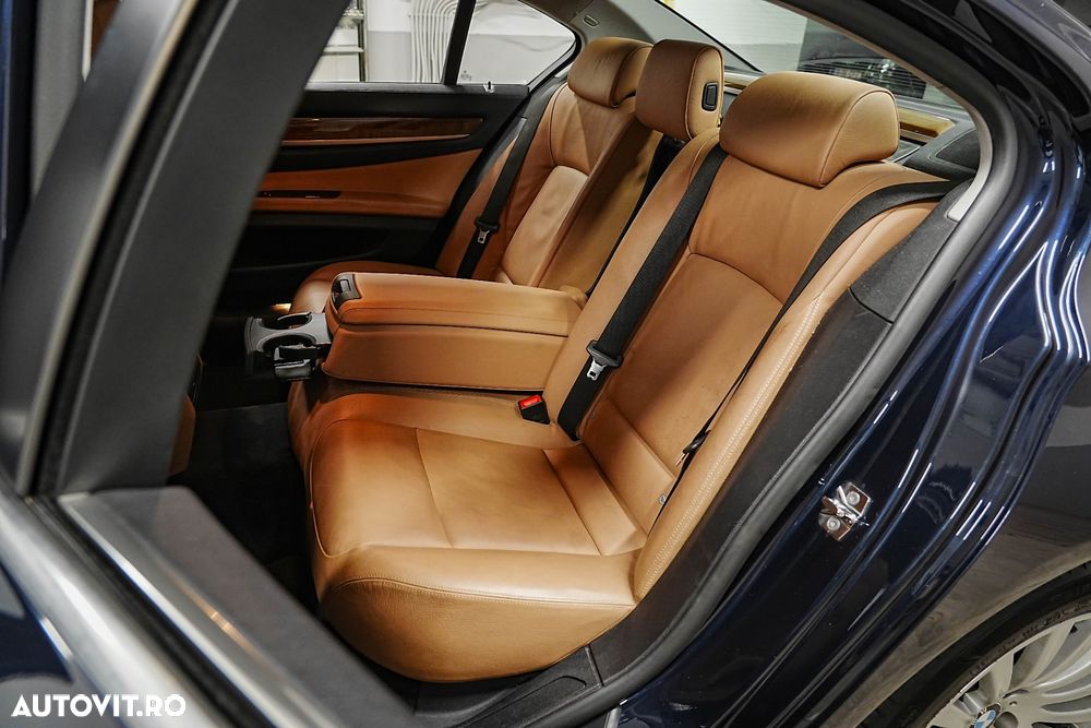 BMW Seria 7 730d - 7