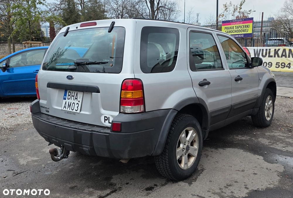 Ford Maverick 2.3 - 7