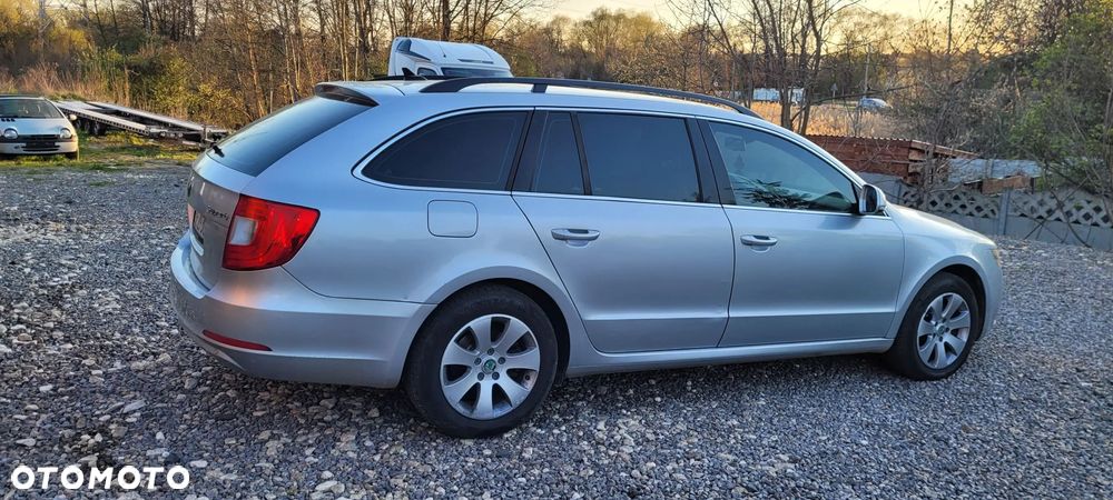 Skoda Superb 1.8 TSI FAMILY - 5