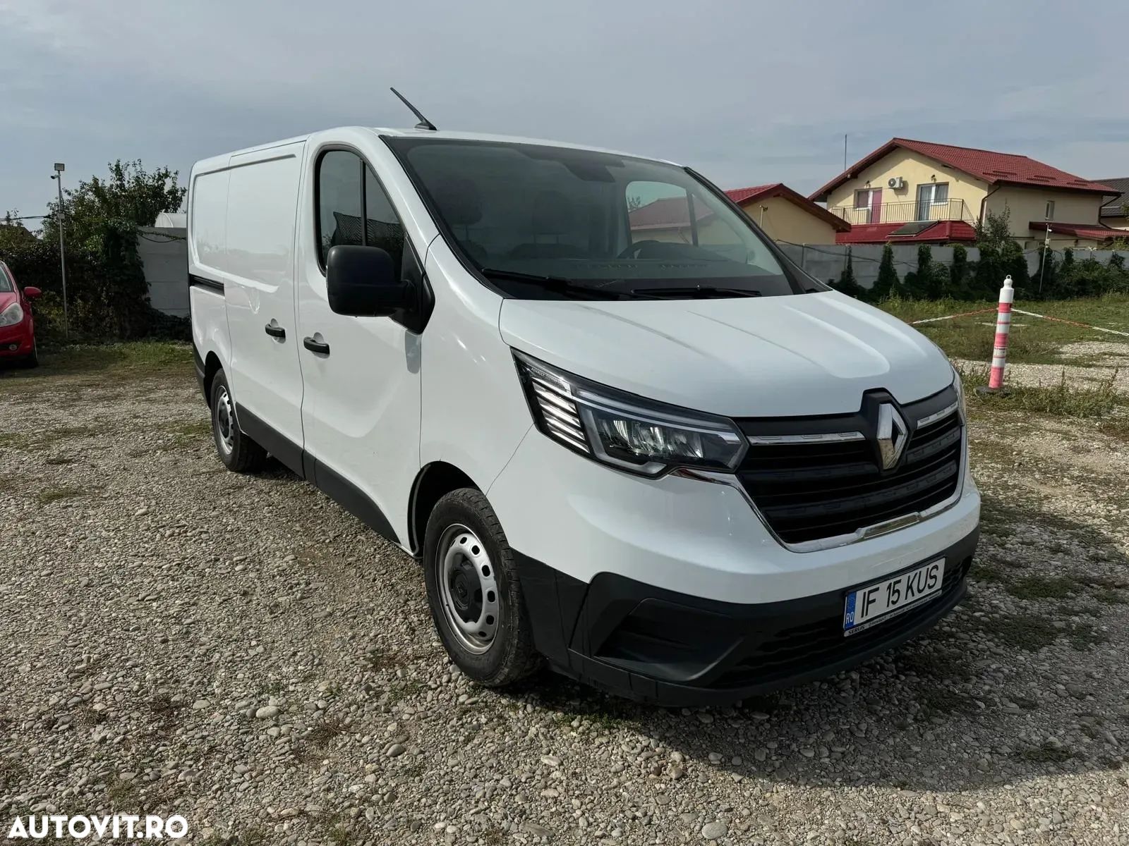 Renault Trafic - 1