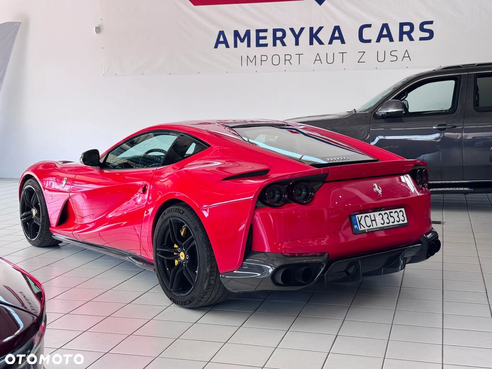 Ferrari 812 Superfast - 5