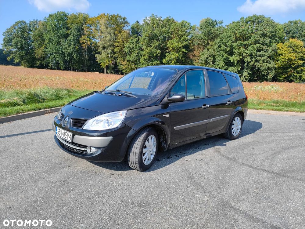 Renault Grand Scenic - 21