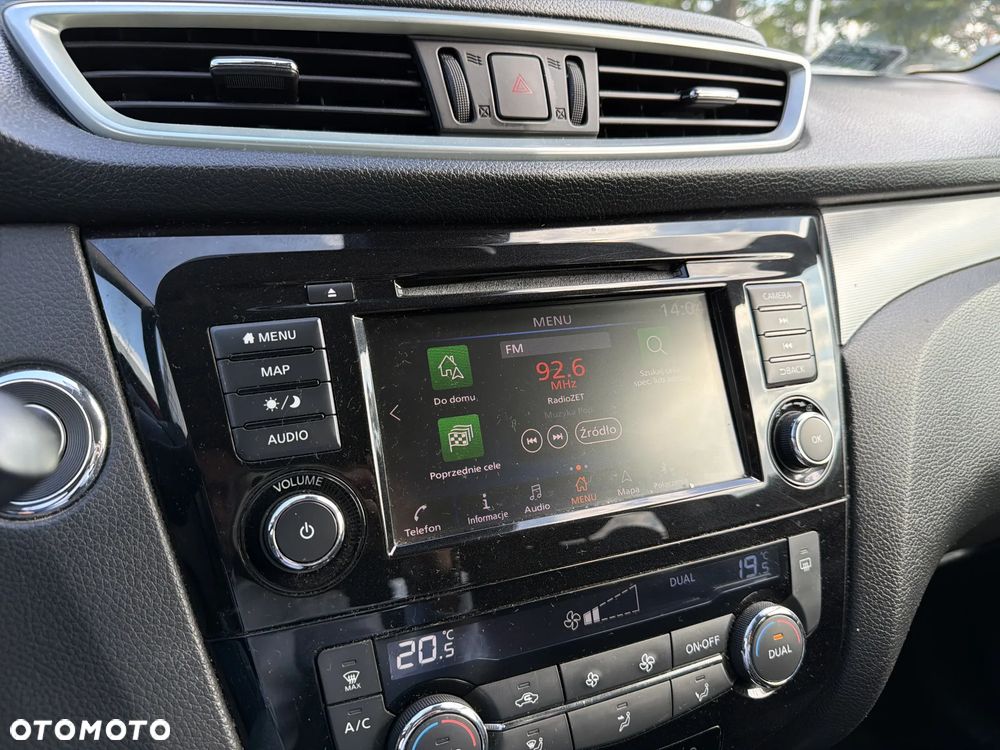 Nissan Qashqai 1.3 DIG-T N-Connecta - 18