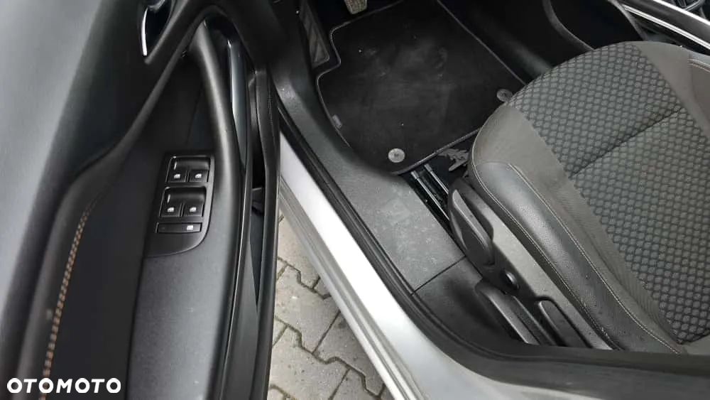 Opel Zafira Tourer 1.4 Turbo Business Innovation - 21