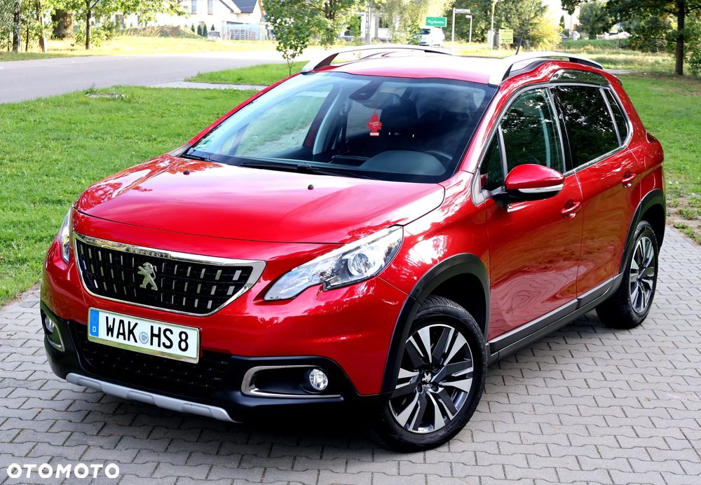 Peugeot 2008 1.2 Pure Tech Allure S&S - 11