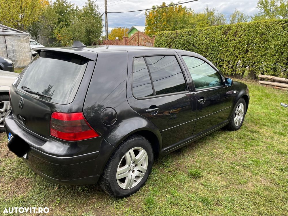 Volkswagen Golf - 3