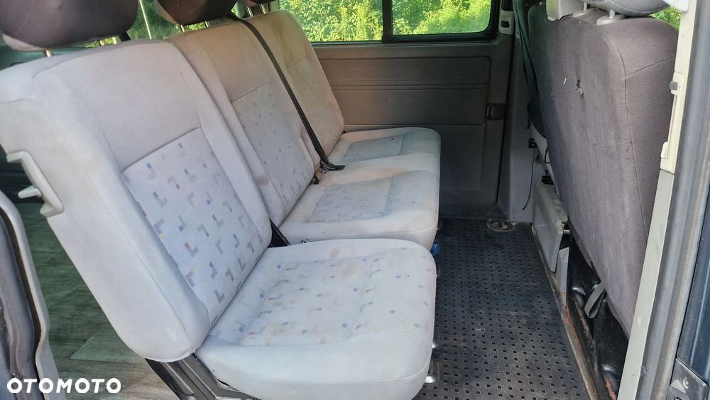 Volkswagen Transporter L1H2 - 10