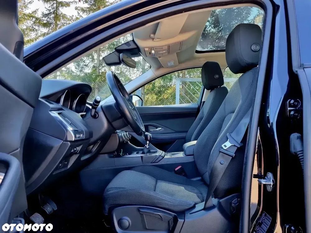 Jaguar E-Pace - 13