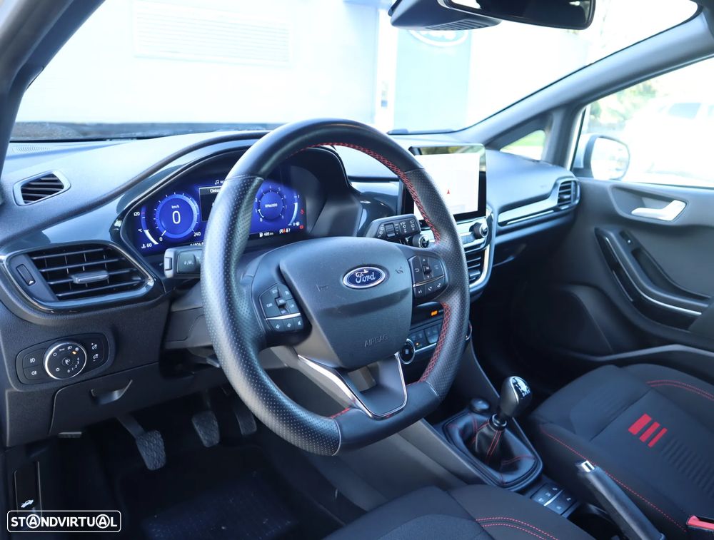 Ford Fiesta 1.0 EcoBoost ST-Line - 29