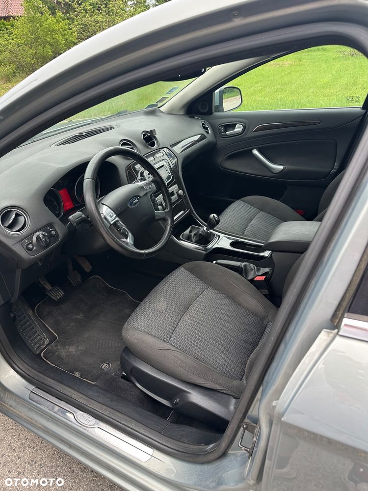 Ford Mondeo 1.8 TDCi Ghia - 15