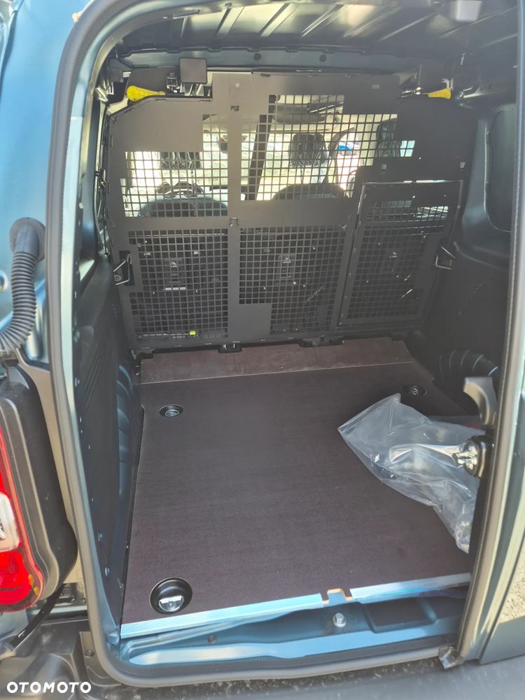 Peugeot Partner Furgon 5-miejscowy Brygadowy 1.5 BlueHDi 130KM EAT8 AUTOMAT !! OD RĘKI !! - 16