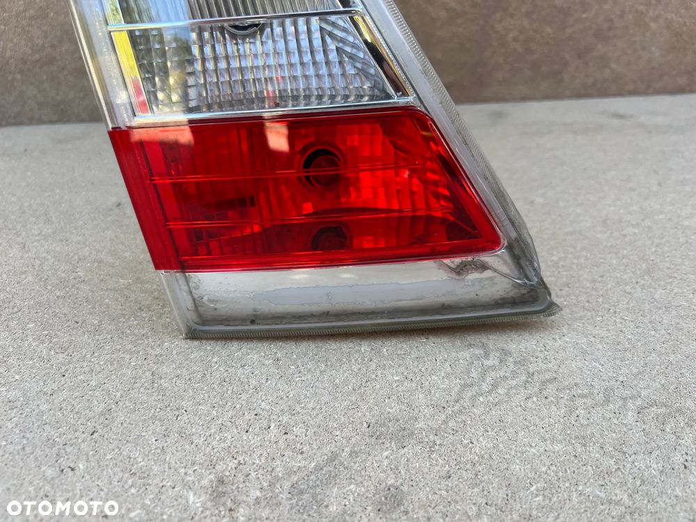 LAMPA TYLNA LEWA VOLVO V70 III LIFT - 5