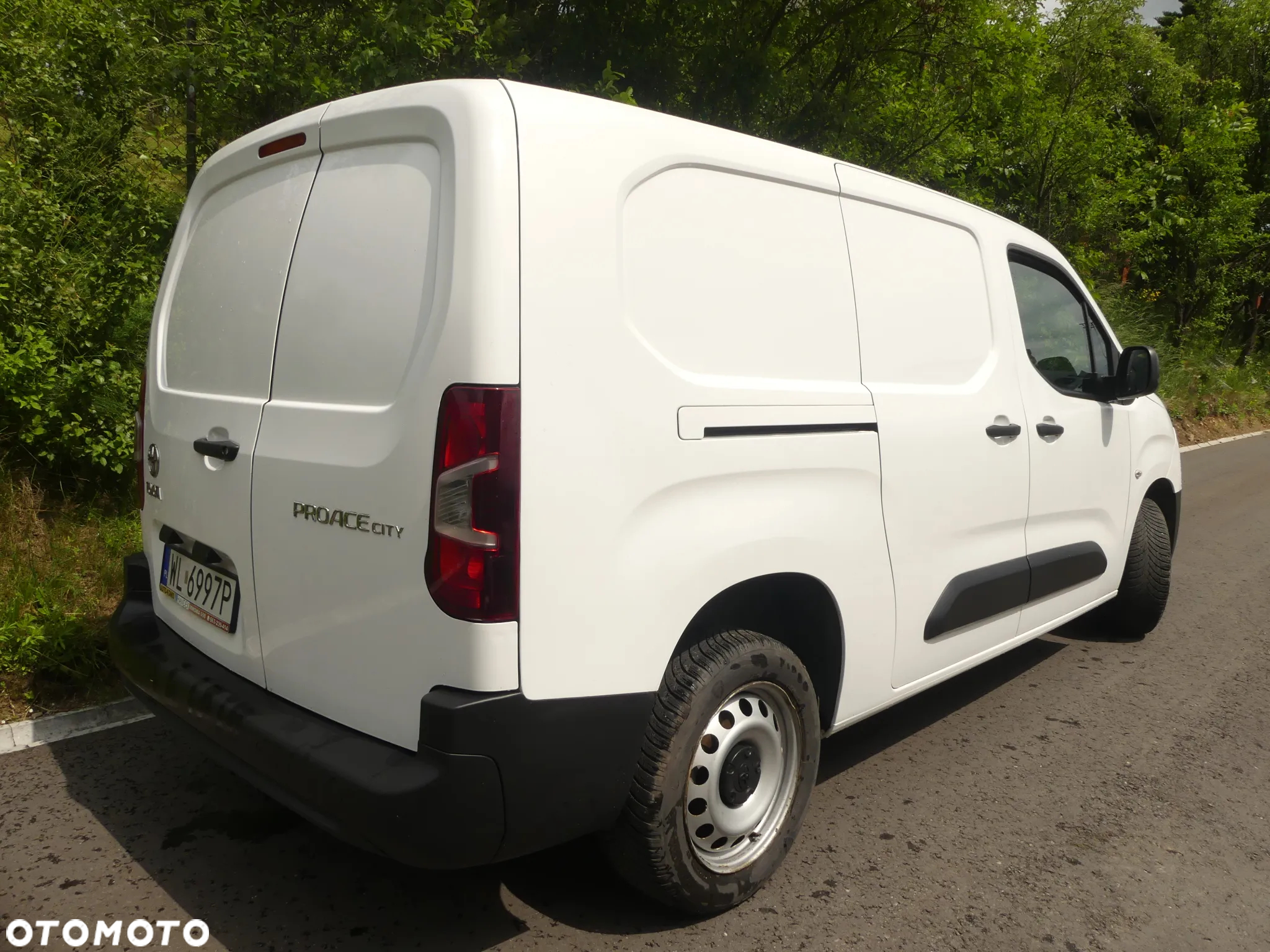 Toyota Proace City 1.5 D-4D Long 2,3t Active (bryg.) - 3