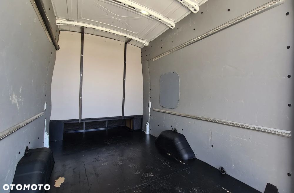 Ford TRANSIT JUMBO BRYGADÓWKA 7 OSÓB KAMERA CZUJNIKI PRZÓD/TYŁ TEMPOMAT NR.28 - 32