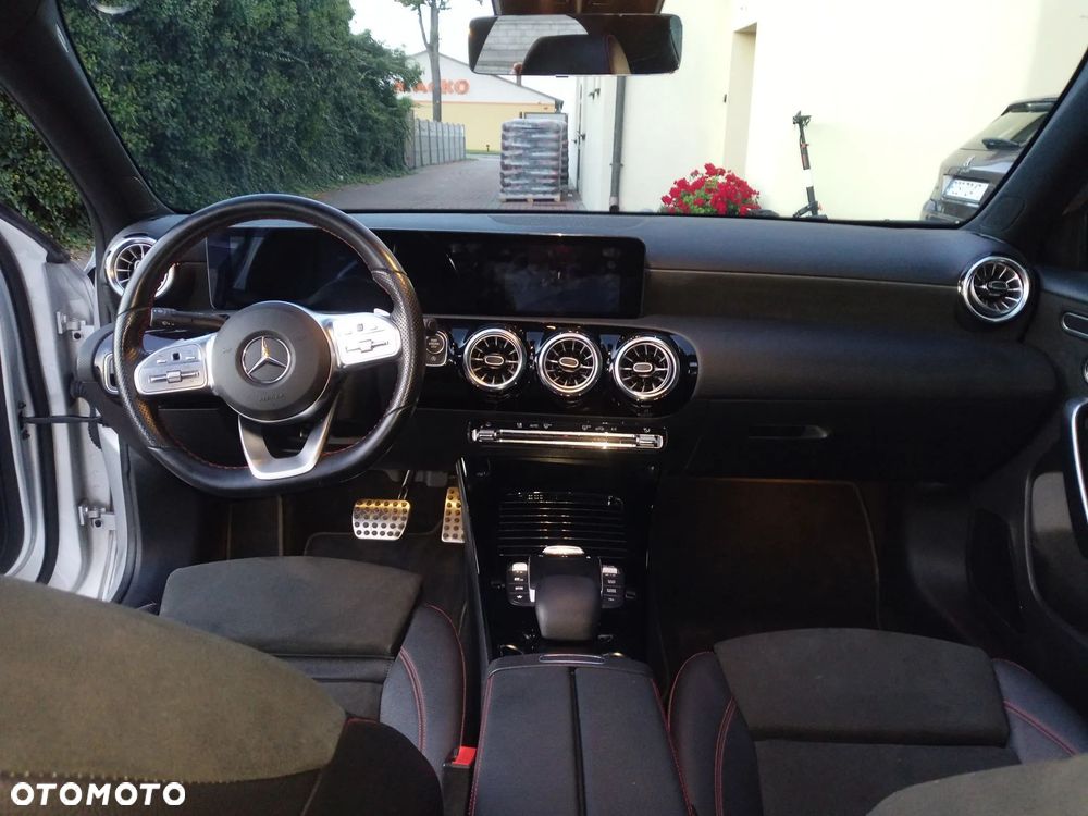 Mercedes-Benz Klasa A 180 d 8G-DCT AMG Line - 5
