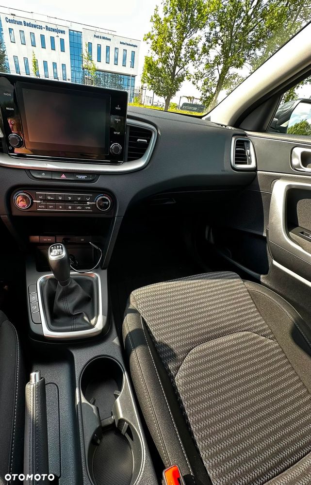 Kia XCeed 1.5 T-GDI M - 20