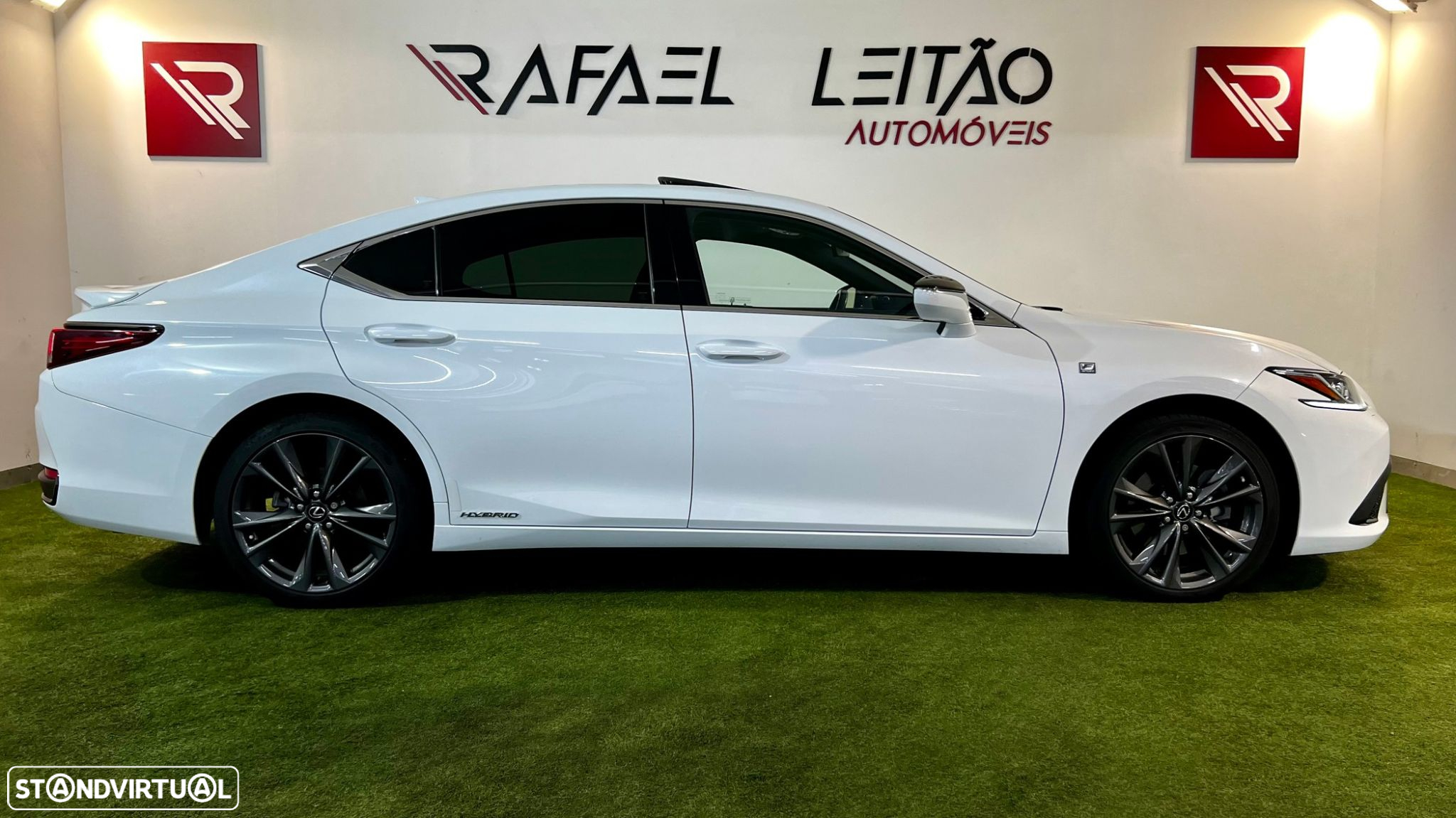 Lexus es-300h F Sport+ - 31