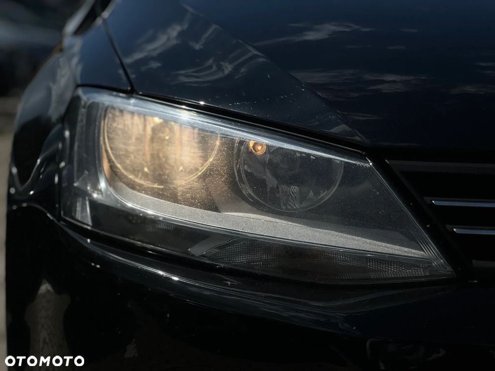 Volkswagen Jetta - 10