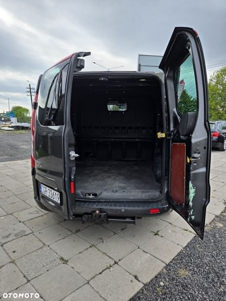 Ford TRANSIT CUSTOM - 21