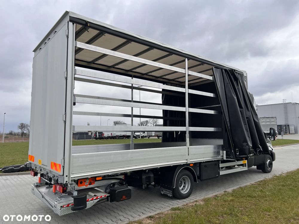 Iveco OSTATNI DOSTĘPNY OD RĘKI!!!TWOJA PRZEWAGA ZACZYNA SIĘ JUŻ DZIŚ,MOCNY GRACZ ZBUDOWANY DO CIĘŻKIEJ PRACY,KOMFORT W TRASIE,ZYSK W BIZNESIE - 32